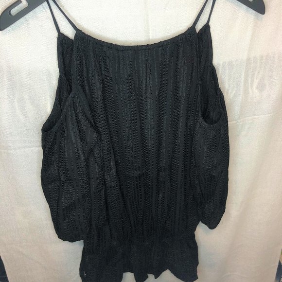 GUESS black cold shoulder knit top w/ tie front detail - Picture 4 of 4